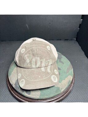 Walt Disney World 2017 Hat Beige Adjustable Baseball Cap Distressed Design